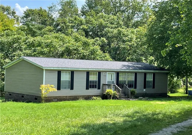 2nd image of 416 Peeden Dr, Gibsonville, NC 27249 | MLS# 1231617