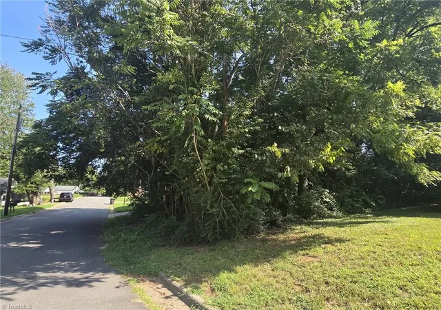 Photo 2 of Land for sale at 635 Glenbrook Dr, Winston Salem, NC 27101 | MLS# 1233385 | Listing updated on 2026-09-14