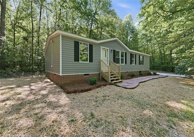Homes for sale in Gibsonville, NC | 6041 Burlington Rd, Gibsonville, NC 27249 | MLS# 1222867