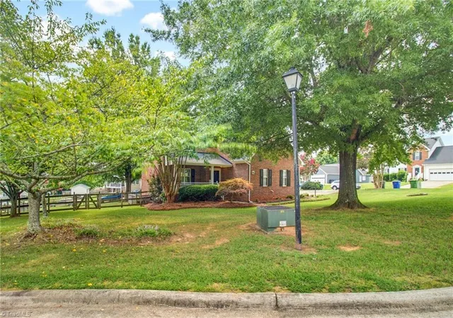 Photo 2 of Sale Pending at 1400 Kayla Cir, Kernersville, NC 27284 | MLS# 1231200 | Listing updated on 2026-08-31