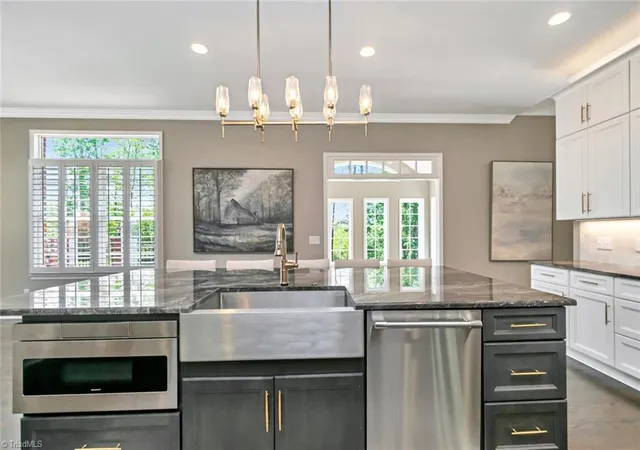 Photo 4 of Single family home for sale at 1660 Skyland Dr, Wilkesboro, NC 28697 | MLS# 1217396 | Listing updated on 2026-07-23