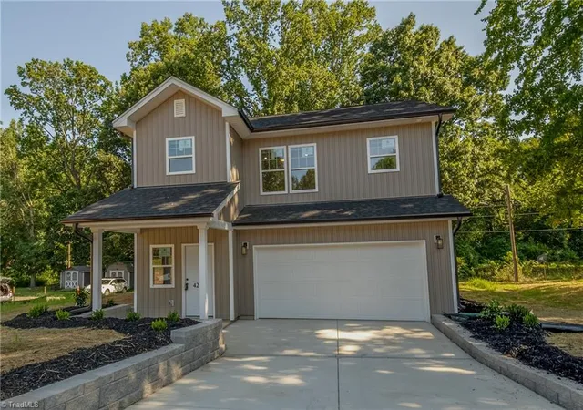 Photo 2 of Single family home for sale at 4247 Compton Dr, Winston Salem, NC 27107 | MLS# 1227469 | Listing updated on 2026-10-09