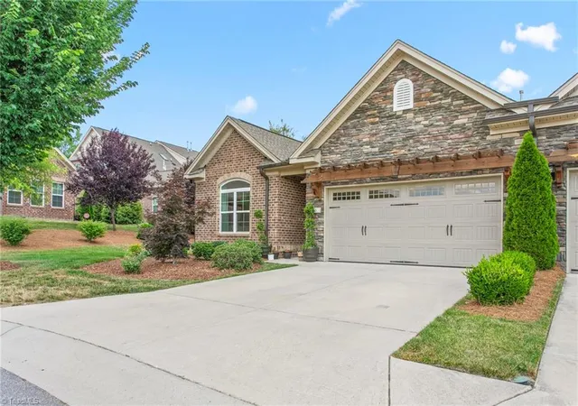 Photo 2 of Sale Pending at 185 Balmoral Ct, Burlington, NC 27215 | MLS# 1223649 | Listing updated on 2026-08-21