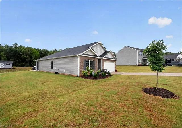 2nd image of 196 Beebop Ln, Lexington, NC 27295 | MLS# 1233112