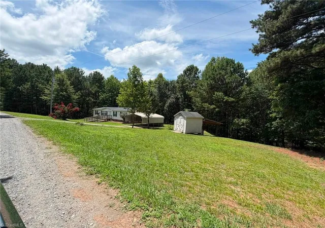 3rd image of 1042 Wells Creek Rd, Madison, NC 27025 | MLS# 1229782
