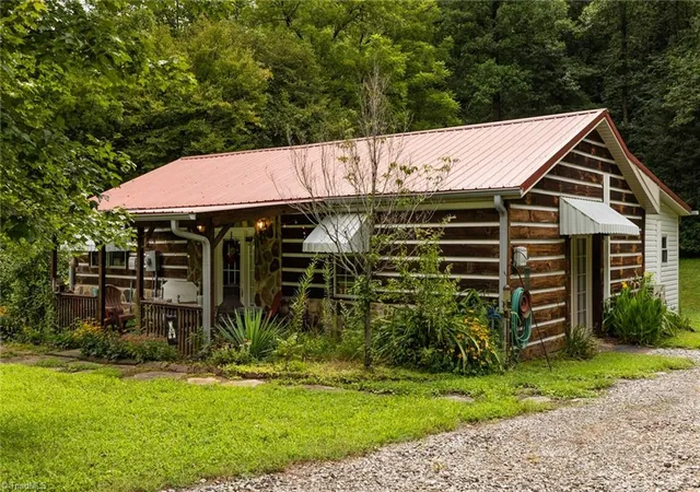 Photo 4 of Sale Pending at 3916 Traphill Rd, Hays, NC 28635 | MLS# 1230627 | Listing updated on 2026-08-29