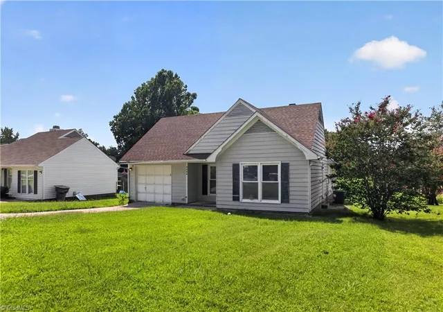 Photo 2 of Single family home for sale at 2606 Vestal St, Greensboro, NC 27406 | MLS# 1230880 | Listing updated on 2026-09-30