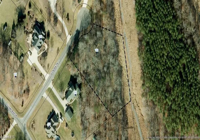2nd image of 186 Glenoak Dr, Eden, NC 27288 | MLS# 1230242