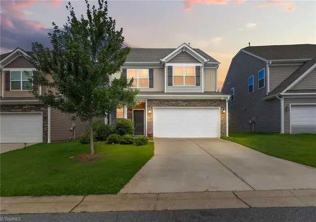 Photo 1 of Single family home for sale at 124 Habersham Ct, Lexington, NC 27295 | MLS# 1227868 | Listing updated on 2026-09-01
