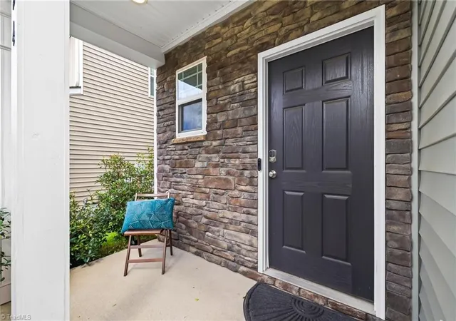 Photo 5 of Single family home for sale at 124 Habersham Ct, Lexington, NC 27295 | MLS# 1227868 | Listing updated on 2026-09-01