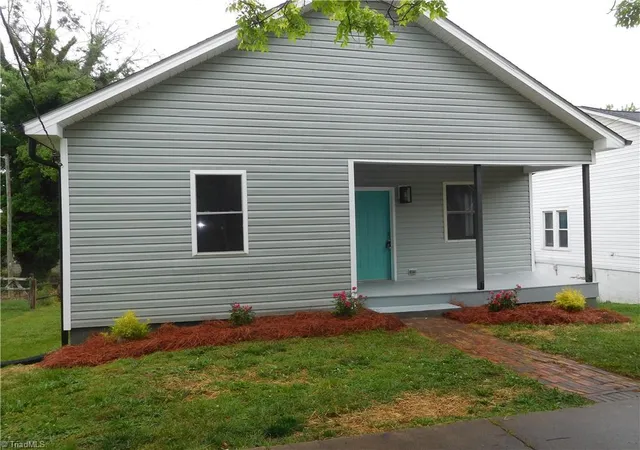 2nd image of 213 E Monmouth St, Winston Salem, NC 27127 | MLS# 1218490