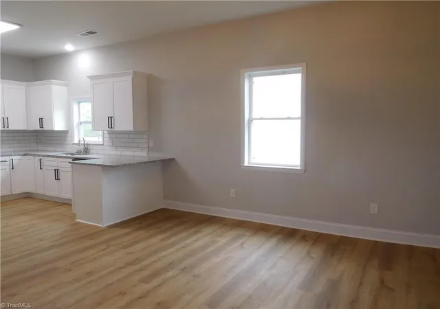 5th image of 213 E Monmouth St, Winston Salem, NC 27127 | MLS# 1218490