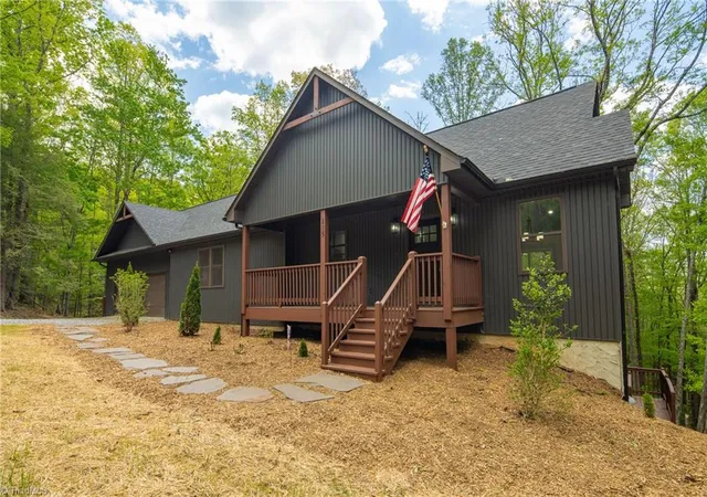 Photo 2 of Single family home for sale at 115 Pine Burr Dr, Purlear, NC 28665 | MLS# 1217522 | Listing updated on 2026-09-01