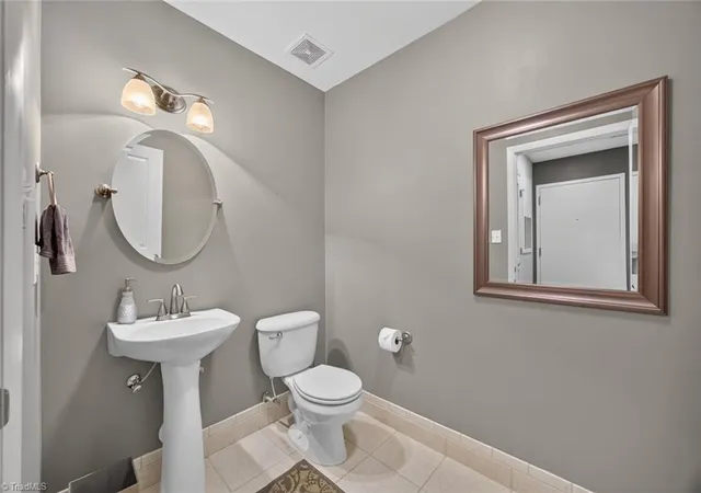 5th image of 605 W Market St #206, Greensboro, NC 27401 | MLS# 1226436
