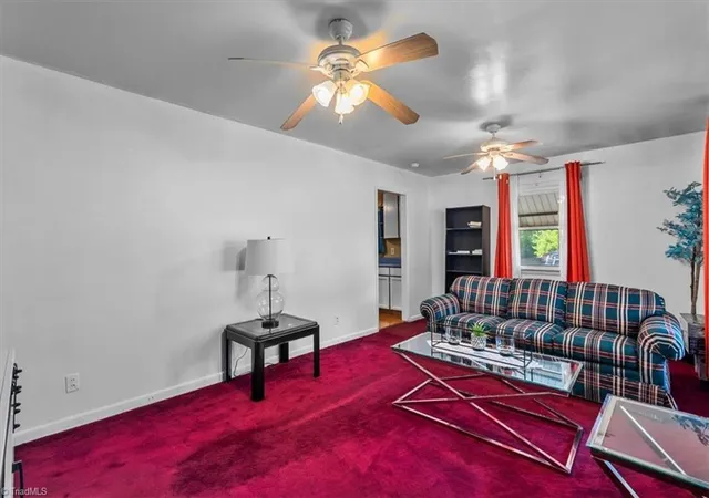 Photo 3 of Single family home for sale at 8 Armhurst Ct, Greensboro, NC 27405 | MLS# 1226709 | Listing updated on 2026-08-11