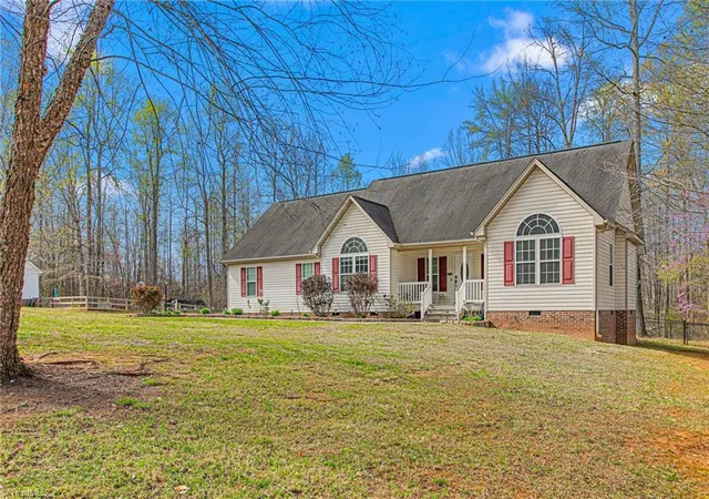 Homes for sale in Randleman, NC | 4619 Plantation Manor Dr, Randleman, NC 27317 | MLS# 1214633