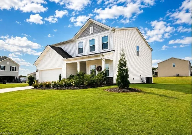 2nd image of 141 Cremello Dr, King, NC 27021 | MLS# 1230405