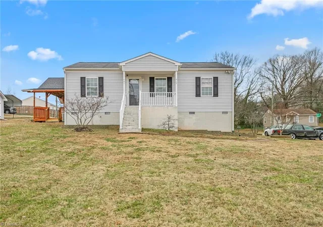 Photo 3 of Single family home for sale at 445 Key St, Burlington, NC 27217 | MLS# 1227641 | Listing updated on 2026-09-18