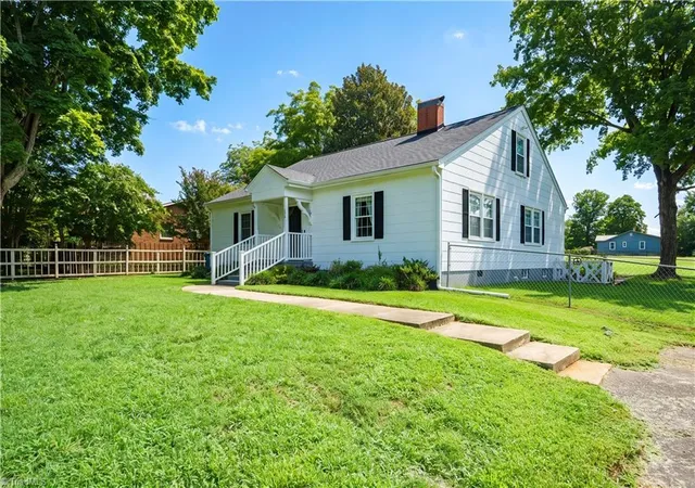 Photo 2 of Single family home for sale at 108 Jefferson St, Yadkinville, NC 27055 | MLS# 1230606 | Listing updated on 2026-09-17