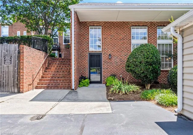 2nd image of 155 Tar Branch Ct, Winston Salem, NC 27101 | MLS# 1227425