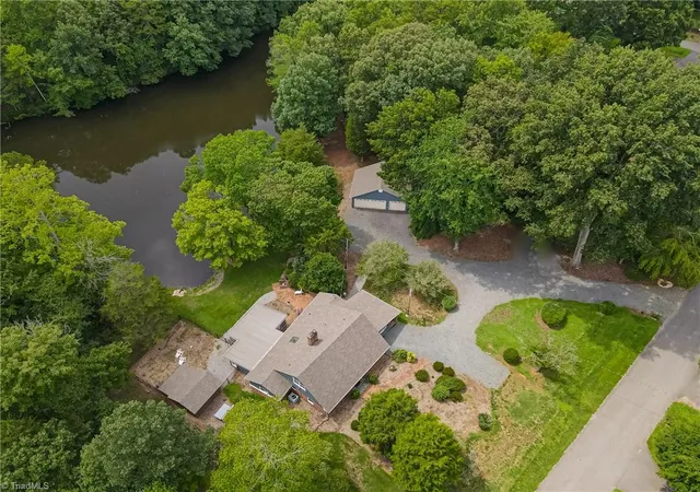 2nd image of 4184 Sunnydell Dr, Winston Salem, NC 27106 | MLS# 1231196