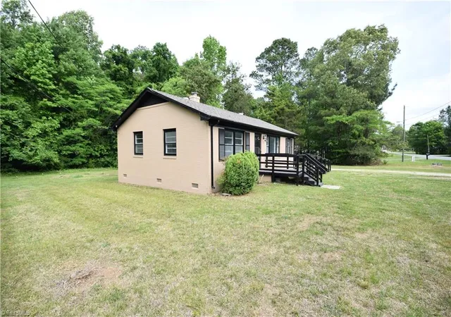 Photo 2 of Single family home for sale at 300 Martingale Dr, Gibsonville, NC 27249 | MLS# 1224898 | Listing updated on 2026-07-18