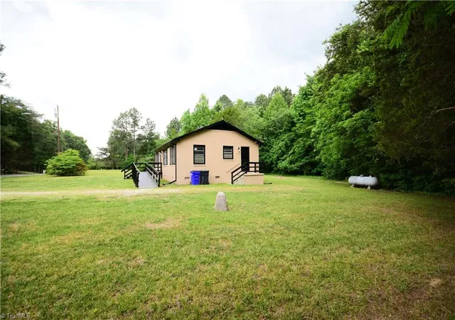Photo 3 of Single family home for sale at 300 Martingale Dr, Gibsonville, NC 27249 | MLS# 1224898 | Listing updated on 2026-07-18