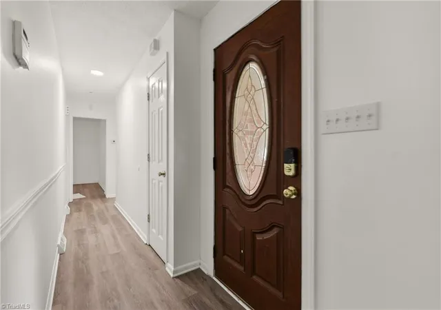 Photo 4 of Single family home for sale at 1609 Seven Oaks Pl, High Point, NC 27265 | MLS# 1227303 | Listing updated on 2026-08-09