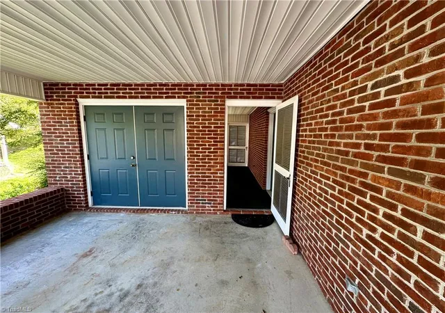 5th image of 2023 N Main St #B, Mount Airy, NC 27030 | MLS# 1226092