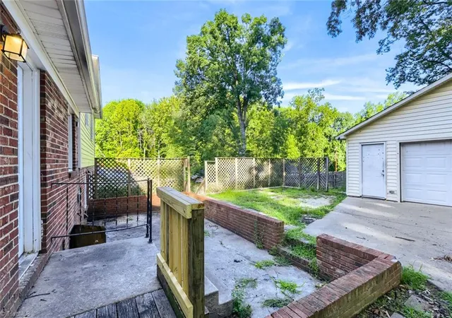 Photo 3 of Single family home for sale at 4114 Farmbrooke Dr, Greensboro, NC 27407 | MLS# 1232852 | Listing updated on 2026-10-09