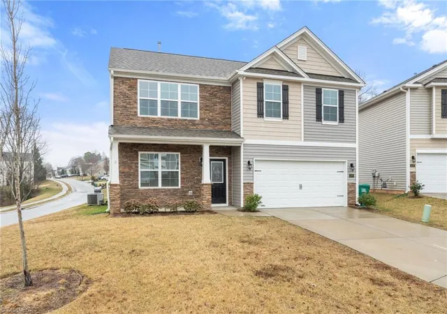 Homes for sale in High Point, NC | 3696 Waterford Oak Ct, High Point, NC 27265 | MLS# 1211864