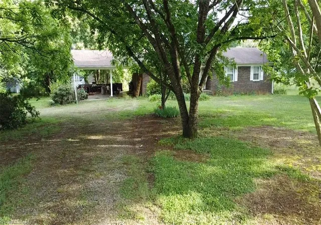 2nd image of 713 Eastbend Ln, Salisbury, NC 28146 | MLS# 1223217