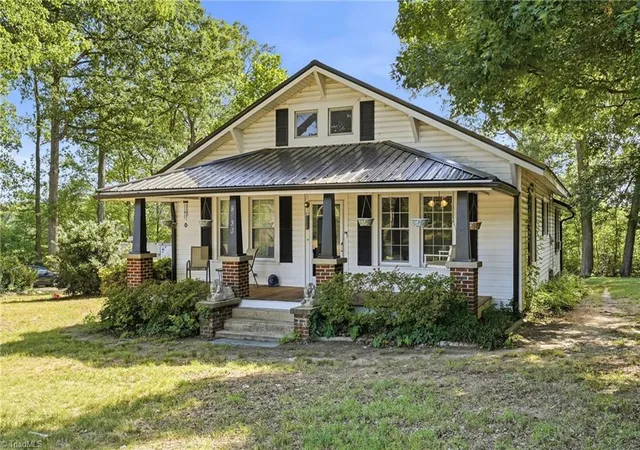 Photo 4 of Single family home for sale at 8030 Belews Crk Rd, Belews Creek, NC 27009 | MLS# 1224302 | Listing updated on 2026-09-05