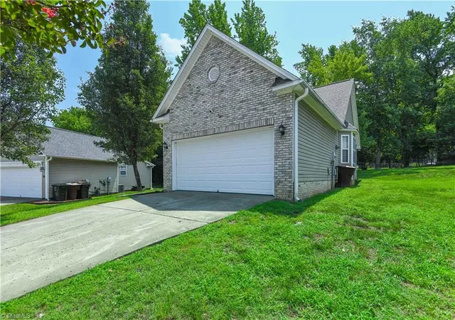 Photo 3 of Sale Pending at 101 Valentine Ct, Greensboro, NC 27405 | MLS# 1230803 | Listing updated on 2026-09-16