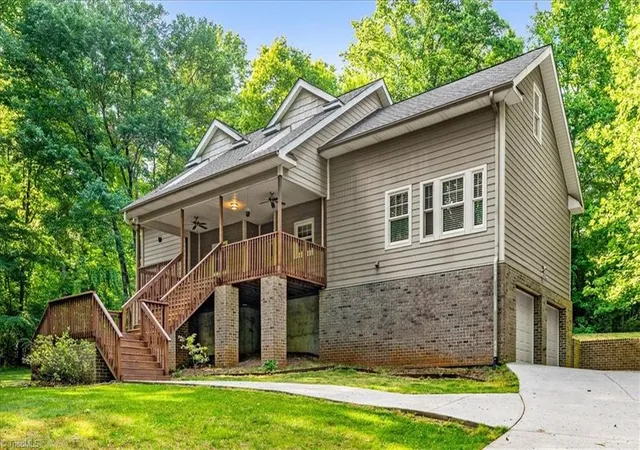 Photo 3 of Single family home for sale at 2105 Morning Star Ln, Winston Salem, NC 27107 | MLS# 1219089 | Listing updated on 2026-09-05