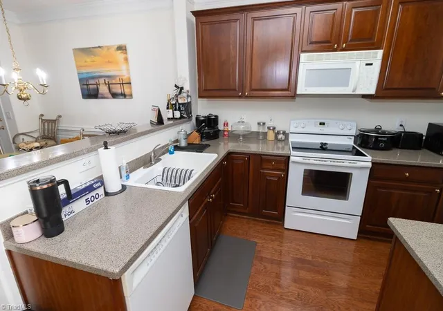 Photo 3 of Single Family Residence at 522 College Rd #104, Greensboro, NC 27410 | MLS# 1227018 | | Sold on 2026-08-07