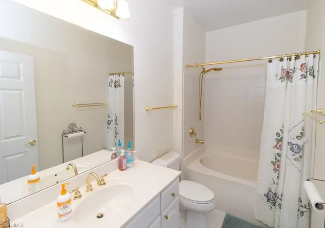 Photo 4 of Single Family Residence at 522 College Rd #104, Greensboro, NC 27410 | MLS# 1227018 | | Sold on 2026-08-07