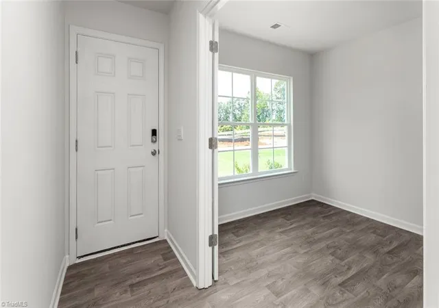 2nd image of 1560 String Dr, Winston Salem, NC 27107 | MLS# 1216545