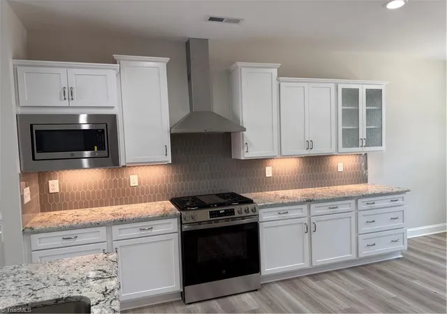 Photo 3 of Single family home for sale at 1622 Birtwick Park St #87, Kernersville, NC 27284 | MLS# 1211621 | Listing updated on 2026-09-15