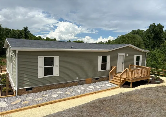 Homes for sale in Wilkesboro, NC | 356 Old Moravian Falls Rd, Wilkesboro, NC 28697 | MLS# 1222690
