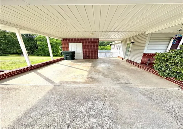 Homes for sale in Eden, NC | 215 Clifton St, Eden, NC 27288 | MLS# 1224658