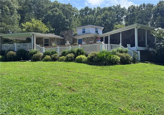 1st image of 1332 Bethesda Rd, Lexington, NC 27295 | MLS# 1232949