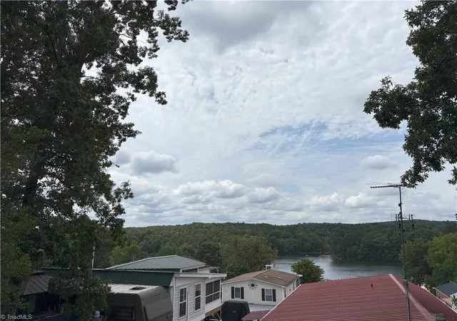 3rd image of 162 Dogwood Cir, New London, NC 28127 | MLS# 1194972