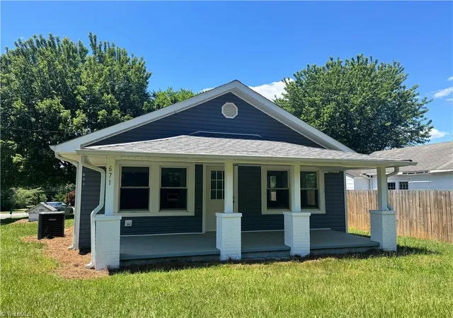 Homes for sale in Elkin, NC | 671 Austin Traphill Rd, Elkin, NC 28621 | MLS# 1224826