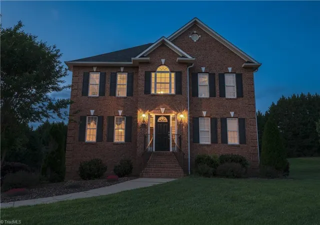 2nd image of 563 Garden Valley Dr, Winston Salem, NC 27107 | MLS# 1223216