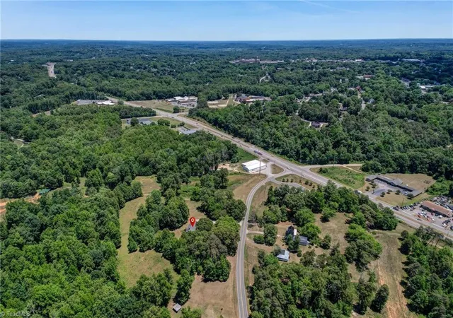 Photo 4 of Single family home for sale at 1406 Gibbs Rd, Reidsville, NC 27320 | MLS# 1223689 | Listing updated on 2026-09-16