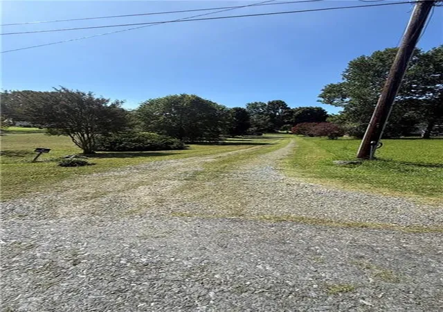 Photo 2 of Manufactured home for sale at 1713 Market Dr, Sophia, NC 27350 | MLS# 1231625 | Listing updated on 2026-09-17