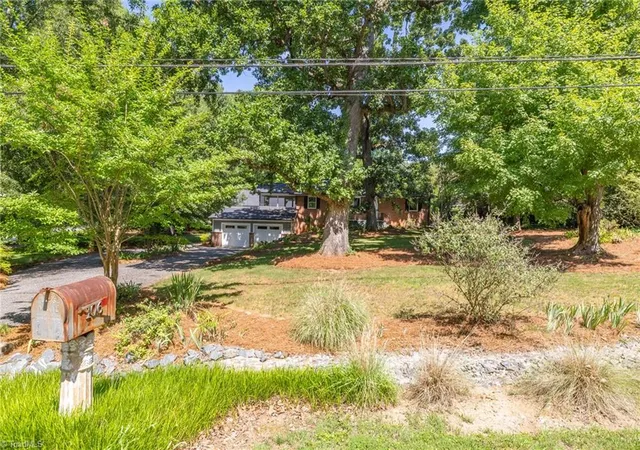 4th image of 106 Bishop St, Winston Salem, NC 27104 | MLS# 1226665