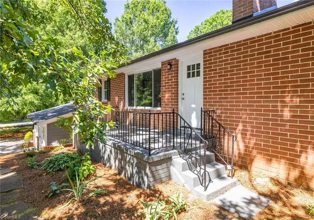 5th image of 106 Bishop St, Winston Salem, NC 27104 | MLS# 1226665