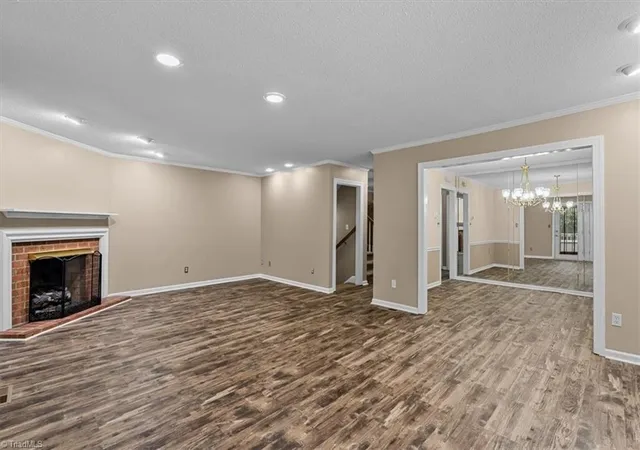 image of 879 Brookleigh Ct, Winston Salem, NC 27104 | MLS# 1233230